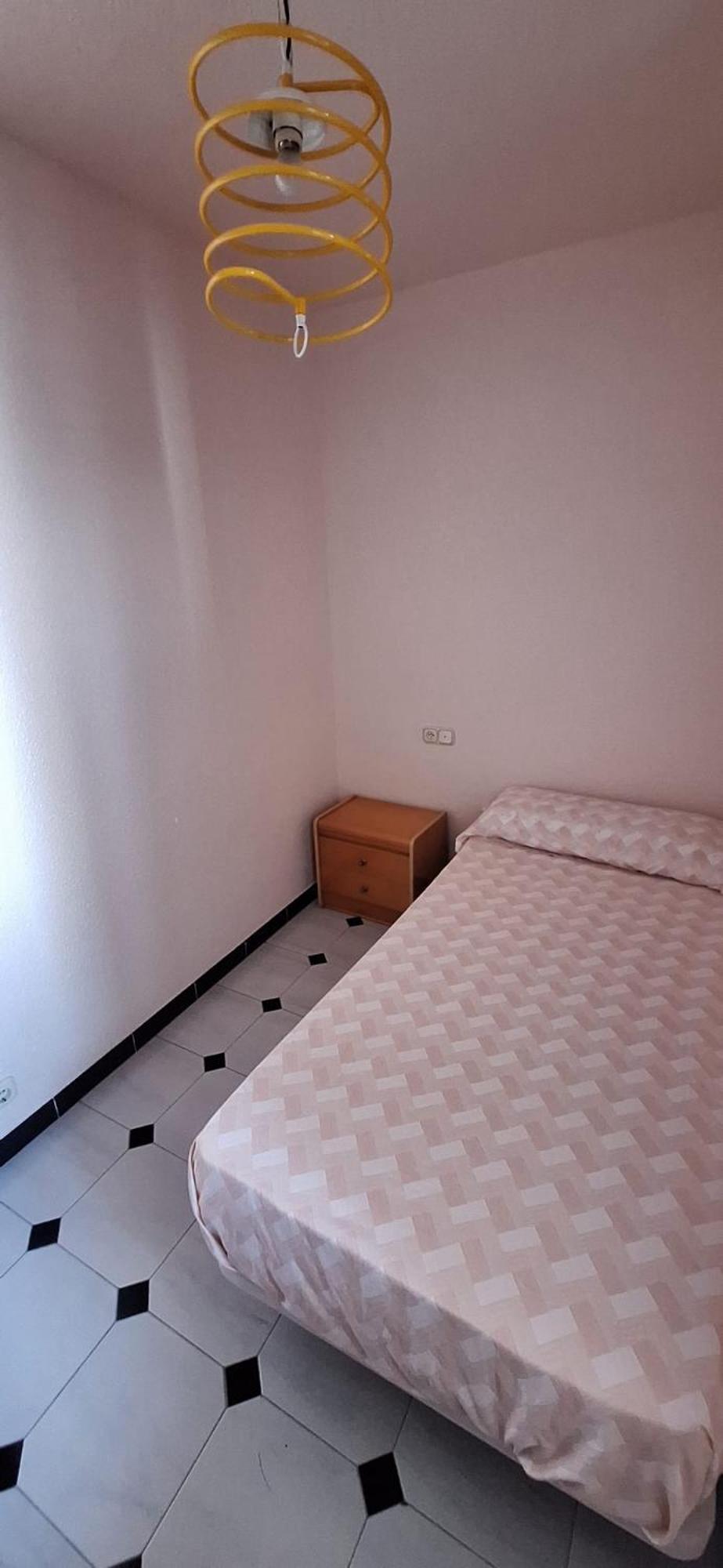 Apartamentos Casa May 1- Centro Benidorm-Solo Mayores De 30 Anos Y Familias Exterior foto