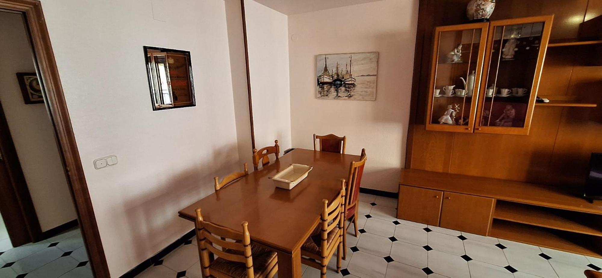 Apartamentos Casa May 1- Centro Benidorm-Solo Mayores De 30 Anos Y Familias Exterior foto
